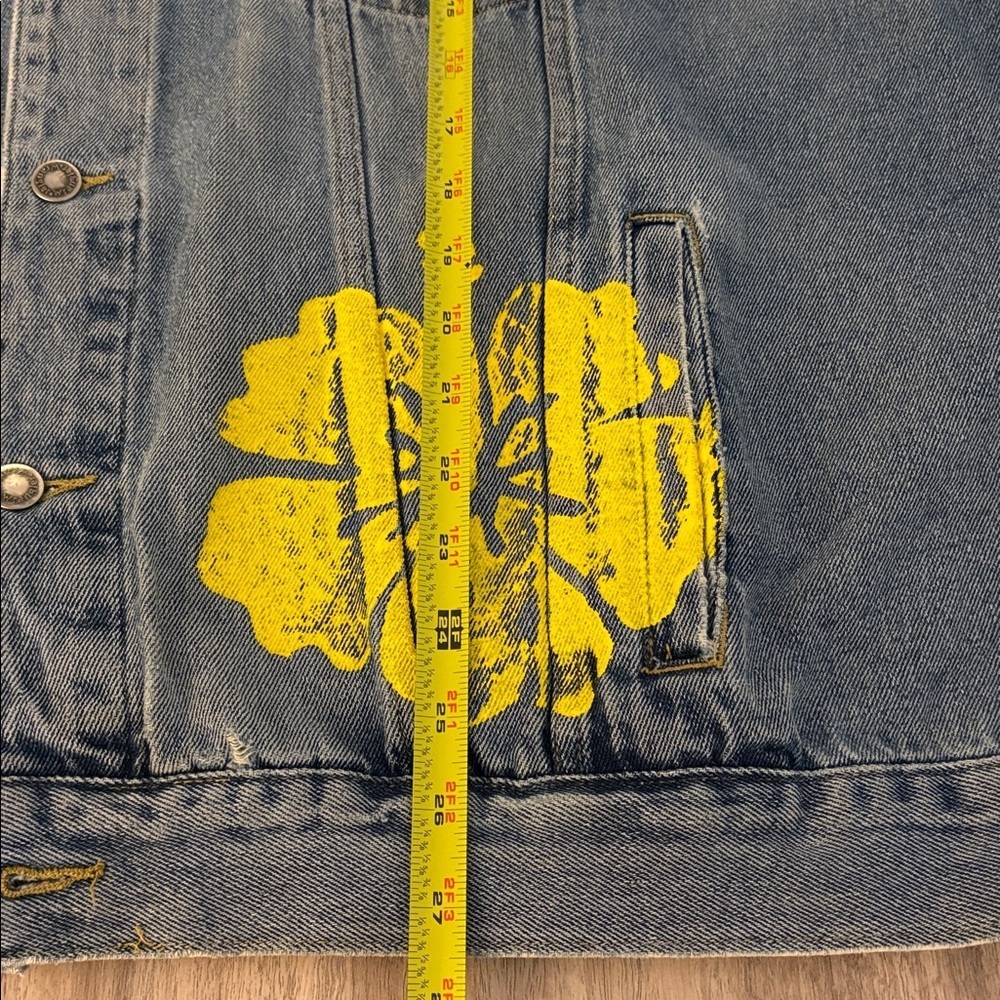 New Free People x Tricia Fix Hibiscus Floral Distressed Jean Jacket Women’s XL - Picture 8 of 16